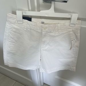 NWT Woman’s White Gap Shorts